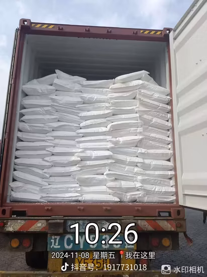 Prezzo di fabbrica Grado industriale Bulk Kunlun Slab Marchio Solido Cera paraffinica completamente raffinata / semiraffinata 58/60/62/64 Produzione di candele per aromaterapia